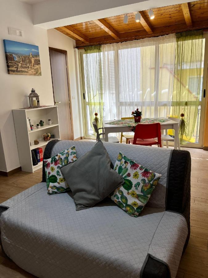 Casa Peppino Appartement Letojanni Buitenkant foto
