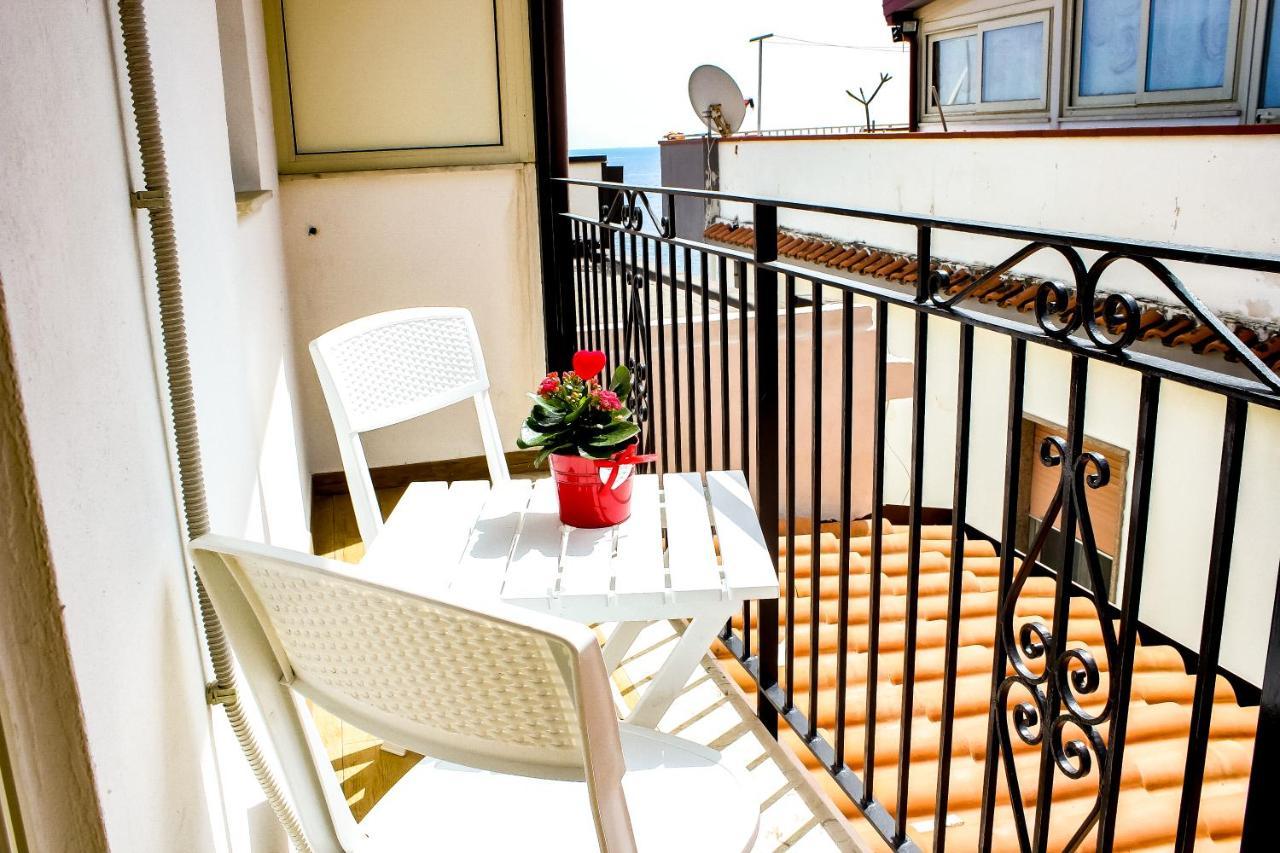Casa Peppino Appartement Letojanni Buitenkant foto