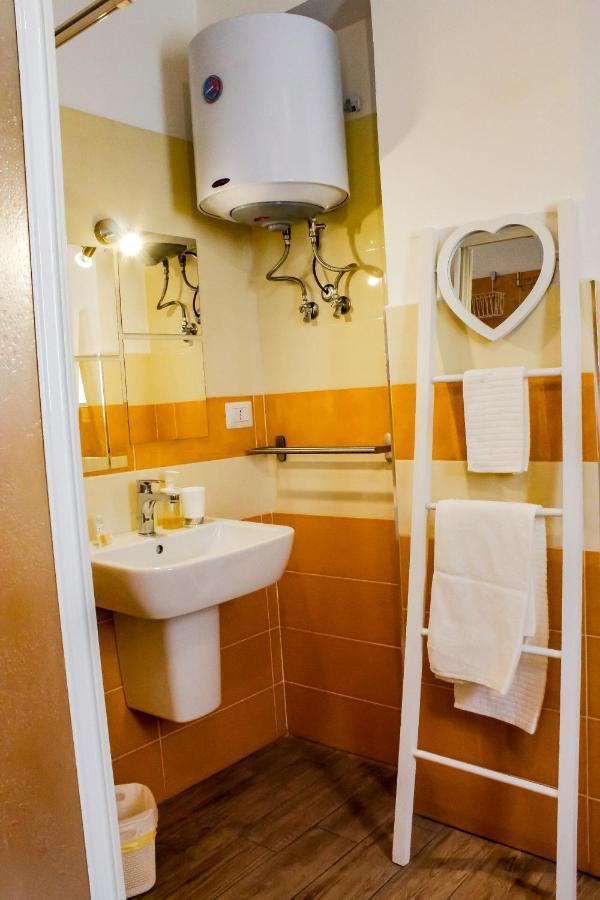 Casa Peppino Appartement Letojanni Buitenkant foto