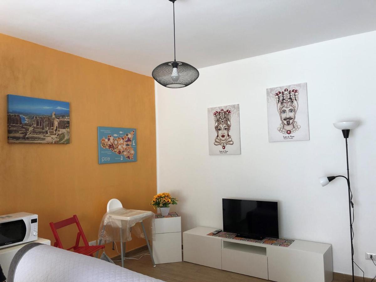 Casa Peppino Appartement Letojanni Buitenkant foto
